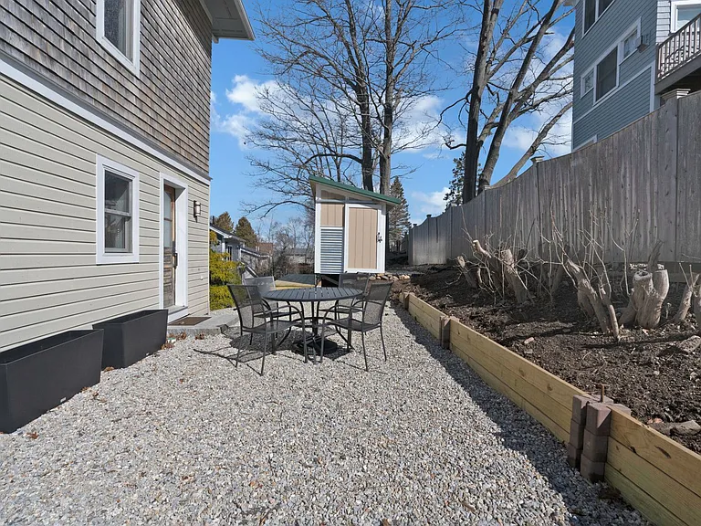 4 Gould Rd — Photo 39