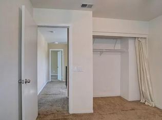 19 Rising Hill Rd, Pomona, CA 91766