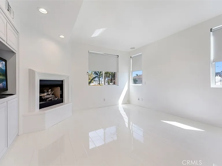 2830 2nd Ave — Photo 21