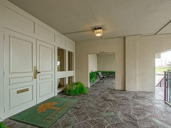 5th image of 123 Walnut St #904/5