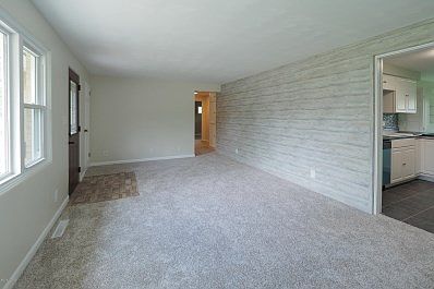 406 N Orient-105