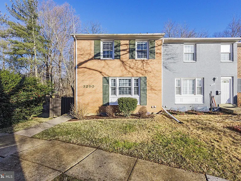 3290 Applegate Ct — Photo 2