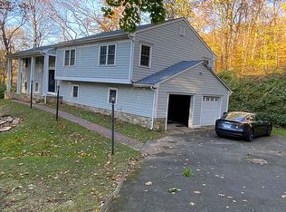 144 Dundee Rd, Stamford, CT 06903