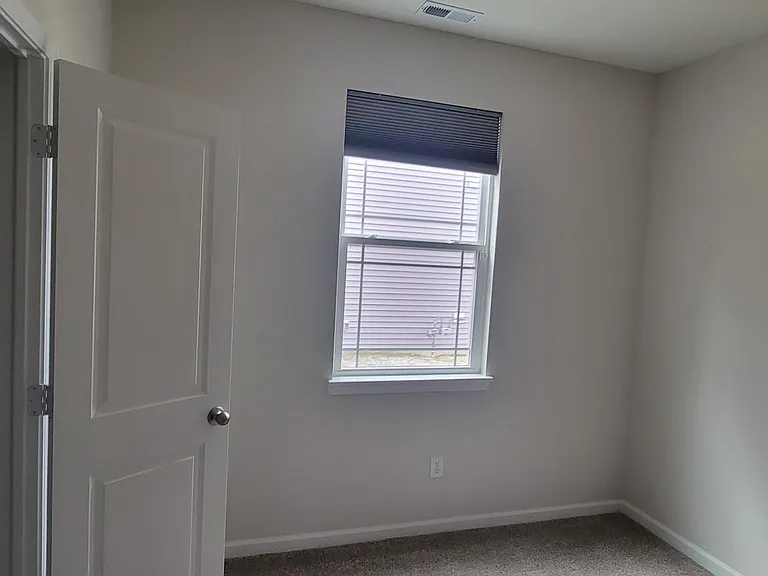 6669 Dunkirk Dr — Photo 40