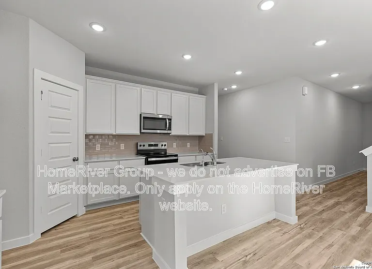 2540 Solon Ln — Photo 9