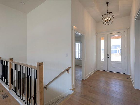 4th image of 17713 S Brockway St