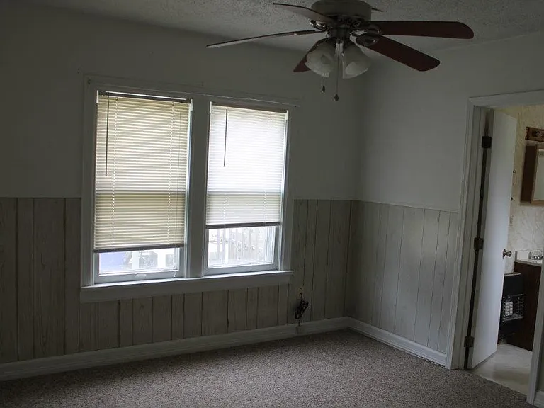 471 Elm Ave — Photo 11