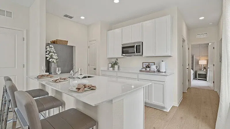 1 bed, 1.0 bath, $1,495 — Photo 2