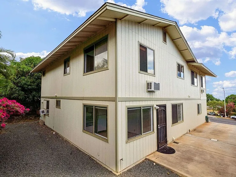 2709 Kauhale St — Photo 3