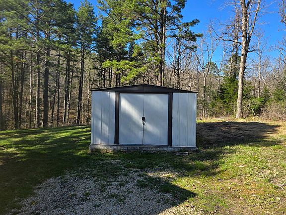 5th image of 517 Cunningham Rd