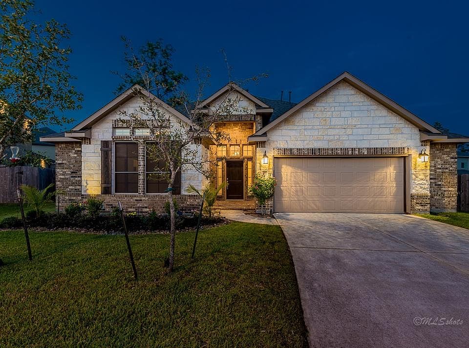 1st image of 20906 Majestic Manor Ct