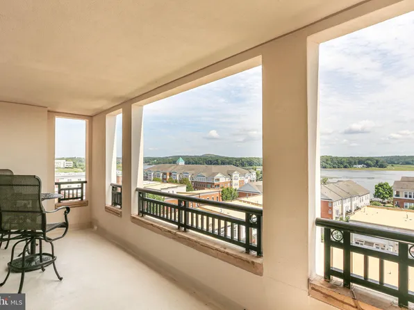 485 Harbor Side St APT 806, Woodbridge, VA 22191