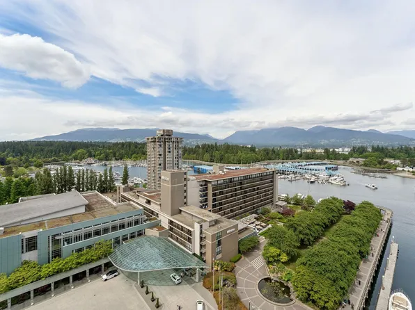 560 Cardero St #1703, Vancouver, BC V6G 3E9