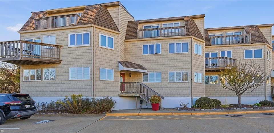 1st image of 247 Lake Dr