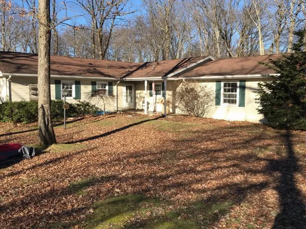 10 Division St, Mountain Top, PA 18707