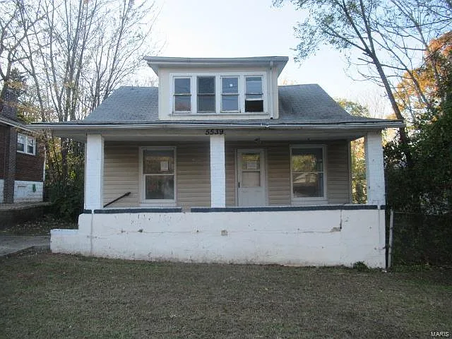 5539 Hamilton Ave photo 1