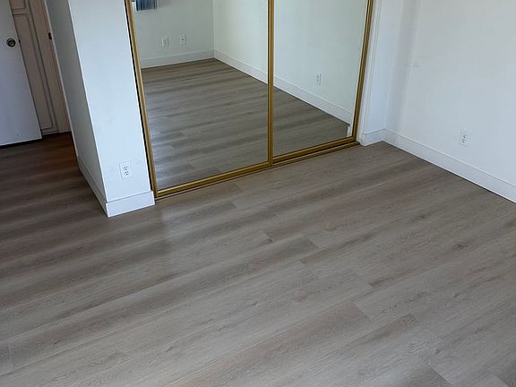 4th image of 8747 Reading Ave #5