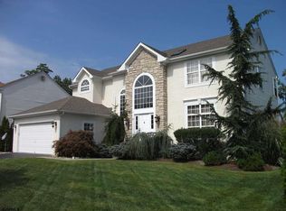 30 Equestrian Rd, Egg Harbor Township, NJ 08234