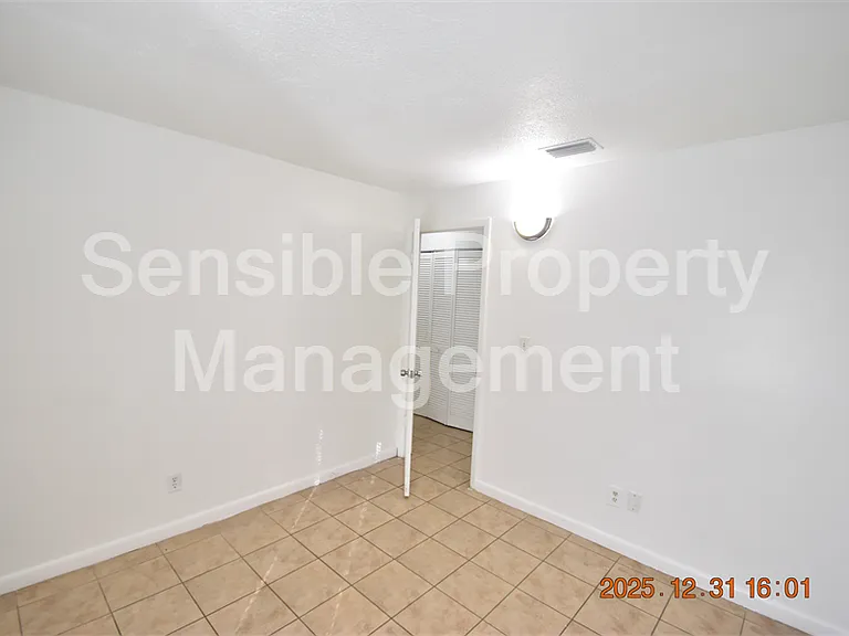 6618 N Church Ave #D — Photo 24