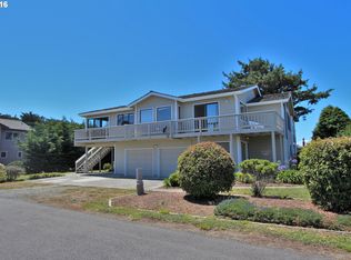 305 2nd St SW, Bandon, OR 97411