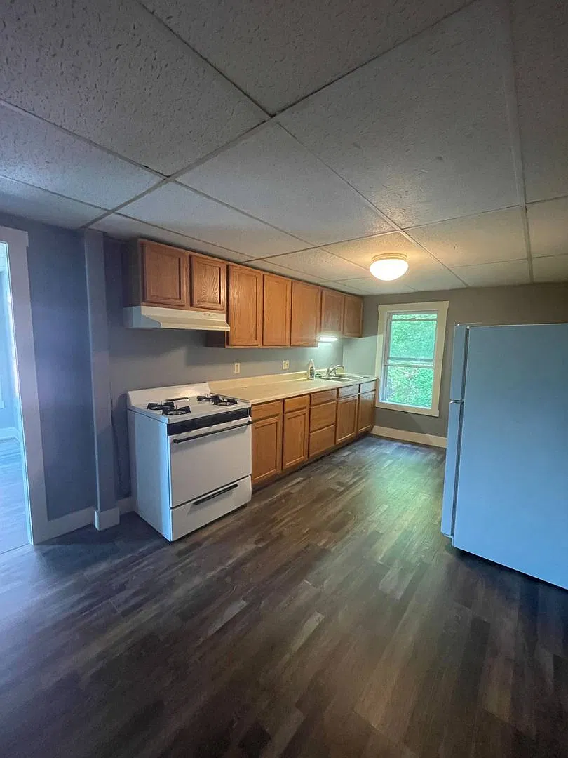 Railroad Randolph Apartments — Photo 1