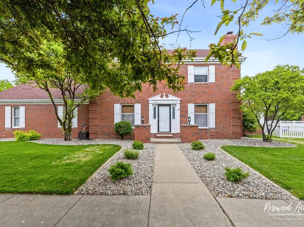 330 Fox Trail Dr, Bourbonnais, IL 60914