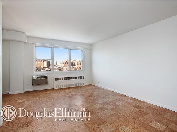 5th image of 3 Sheridan Sq APT 11B