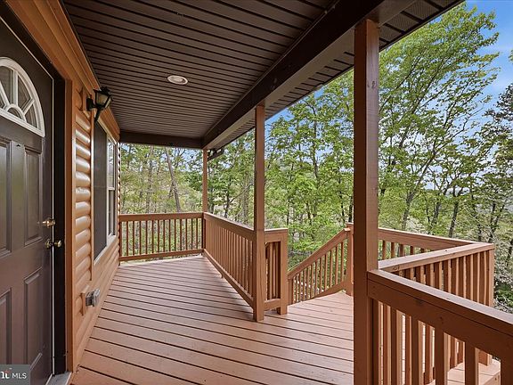 3rd image of 142 Spring Hollow Rd
