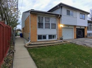 9283 Dee Rd, Des Plaines, IL 60016