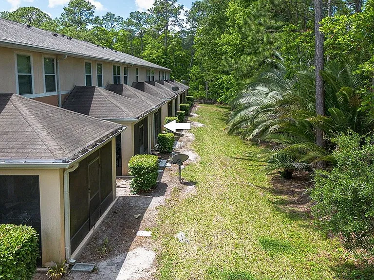 5881 Moonstone Ct — Photo 32