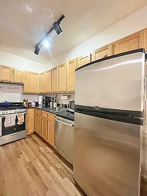 2nd image of 300 E 3rd St APT 4B