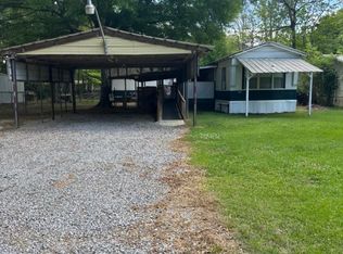 15054 W Beaver Dr, Pride, LA 70770