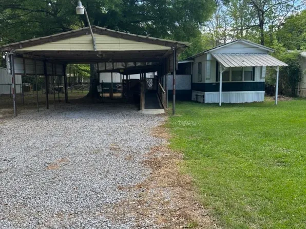 15054 W Beaver Dr, Pride, LA 70770