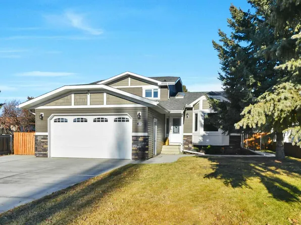 68 Roland St, Red Deer, AB T4P 3K9