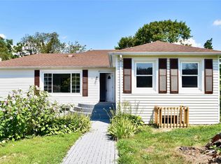 15 Montgomery St, Brentwood, NY 11717