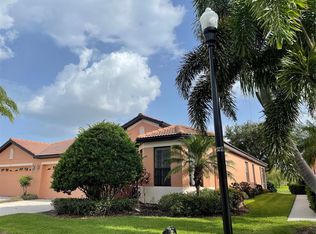 131 Shell Falls Dr, Apollo Beach, FL 33572