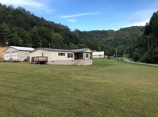 217 Green Hall Br, Banner, KY 41603