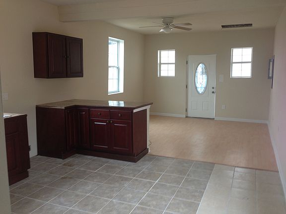 3rd image of 1532 Clouet St