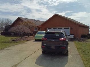 313 Pamela Cir, Brooklyn, MI