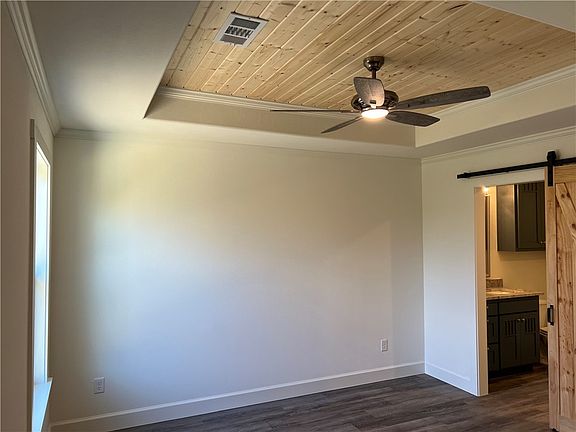 3rd image of 33 Salen Ln