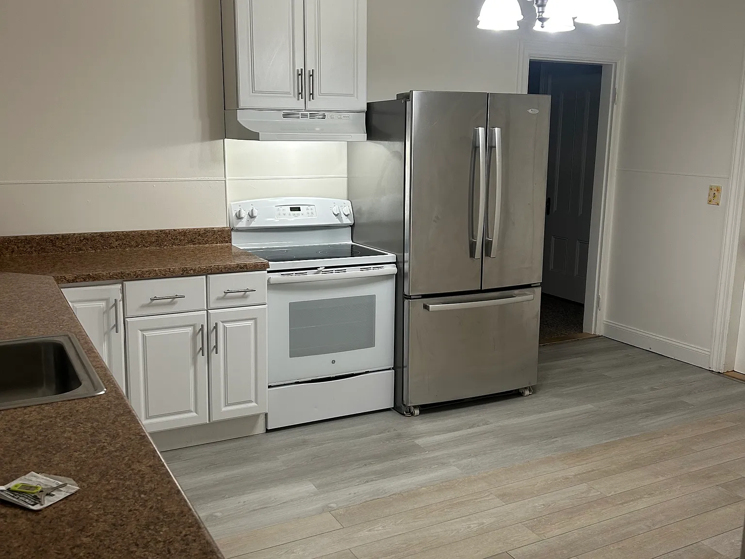 3 bed, 1200 sqft, $2,200 — Photo 1
