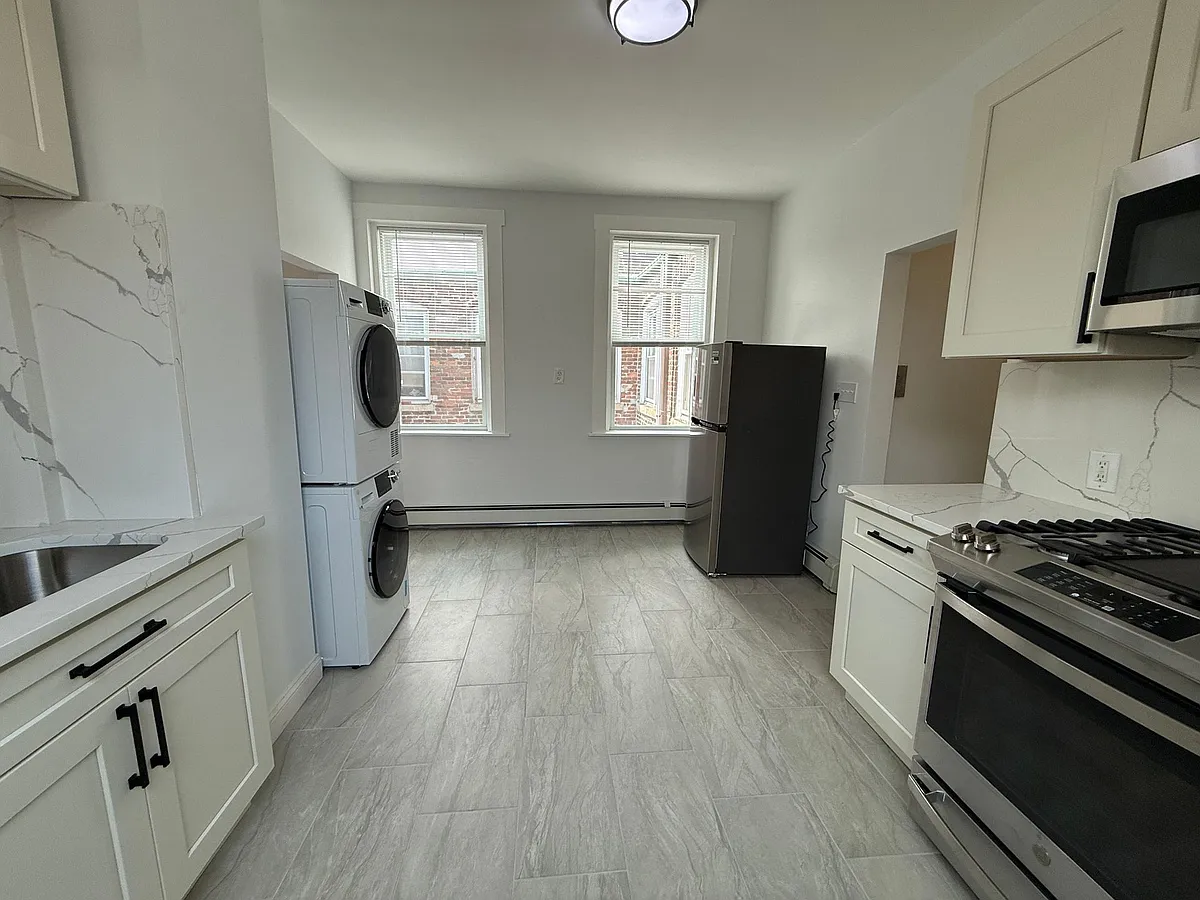 Building Photo - 59 Lubec St #4S