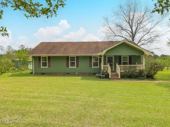395 Fairley Rd, Lumberton, MS 39455
