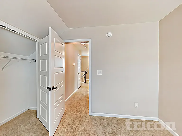 32 Balboa Pkwy — Photo 12