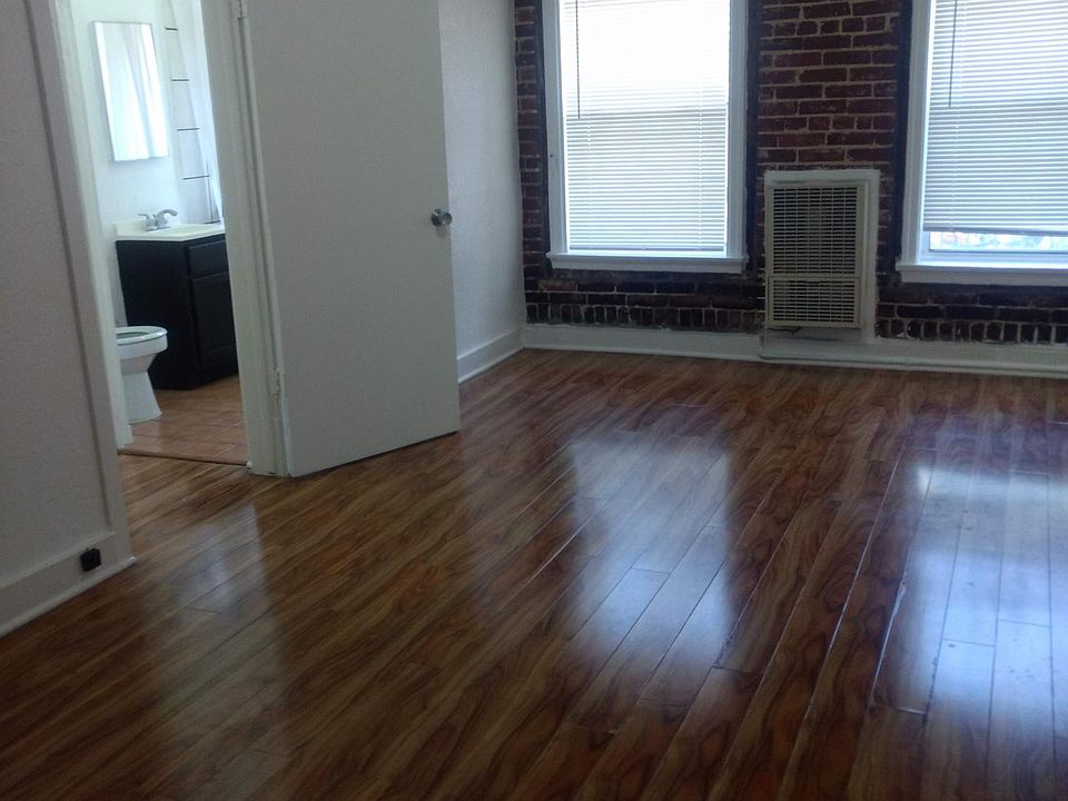 1st image of 2034 Argyle Ave APT 2