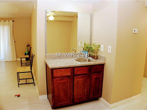 5th image of 2451 N Rainbow Blvd Unit 2137
