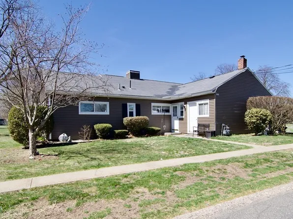 85 Doverbrook Rd, Chicopee, MA 01022