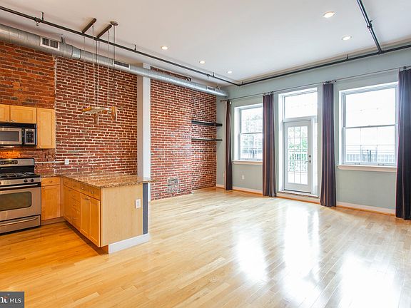 2nd image of 103-107 Church St #6