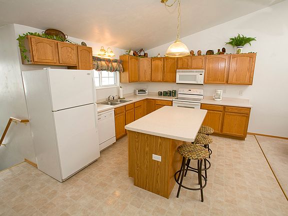 4th image of 1360 Villa Park Cir #135511