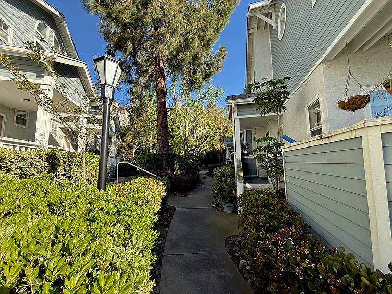 9910 Scripps Vista Way #10 — Photo 7